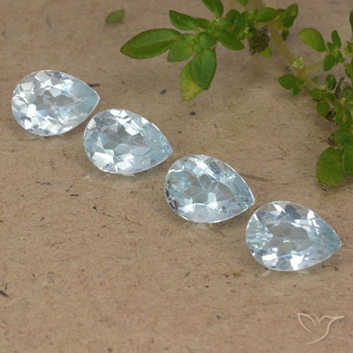 3.30ctw Naturel Bleu ciel Topaze, En forme de poire, VVS-VS