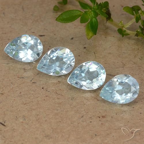 3.22ctw Naturel Bleu ciel Topaze, En forme de poire, VVS-VS
