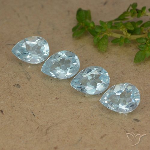 3.53ctw Naturel Bleu ciel Topaze, En forme de poire, VVS-VS