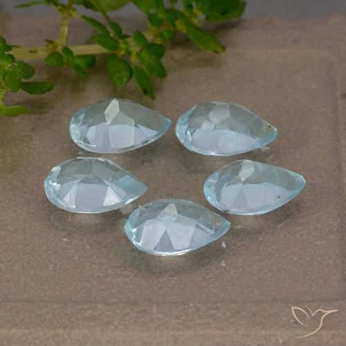 Shop natural 4.19ct Bleu ciel Topaze gems, En forme de poire, from Brésil at GemSelect. In stock, global shipping!