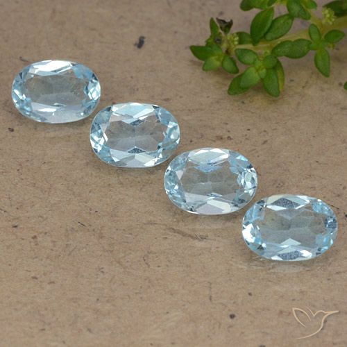 3.61ctw Naturel Bleu ciel Topaze, ovale, VVS-VS