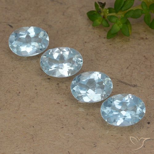 3.64ctw Naturel Bleu ciel Topaze, ovale, VVS-VS