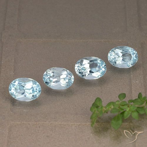 4.22ctw Naturel Bleu ciel Topaze, ovale, VVS-VS