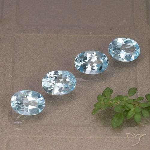 3.71ctw Naturel Bleu ciel Topaze, ovale, VVS-VS