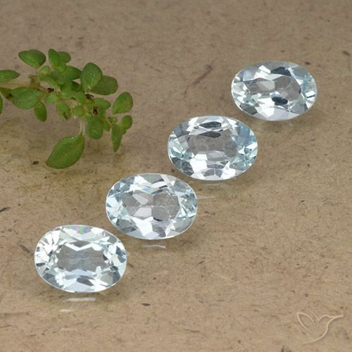 3.94ctw Naturel Bleu ciel Topaze, ovale, VVS-VS