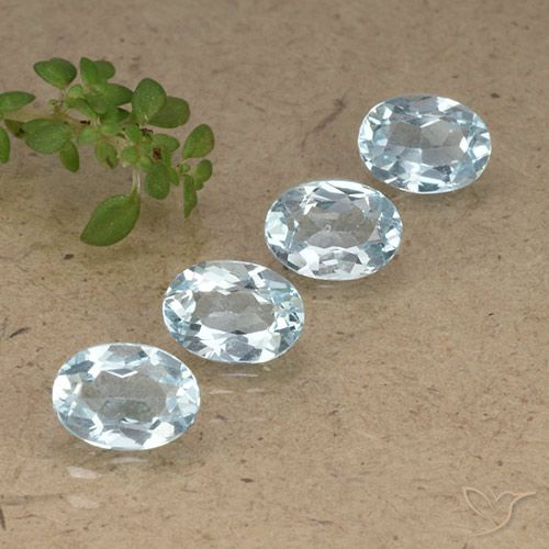 3.89ctw Naturel Bleu ciel Topaze, ovale, VVS-VS