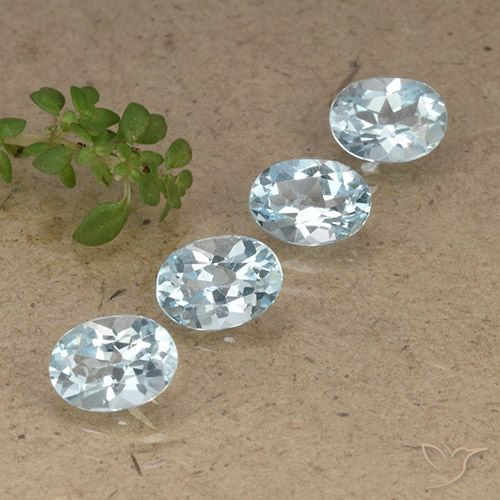 3.78ctw Naturel Bleu ciel Topaze, ovale, VVS-VS