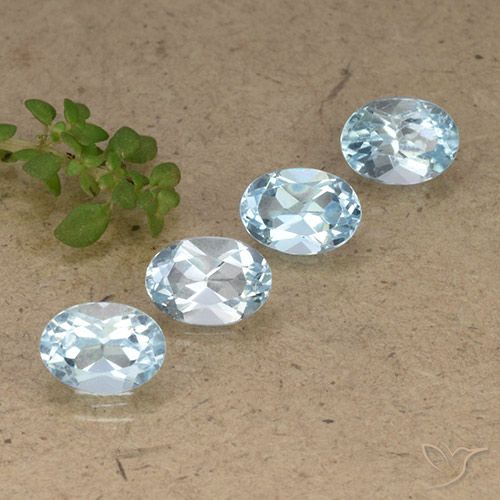 4.08ctw Naturel Bleu ciel Topaze, ovale, VVS-VS