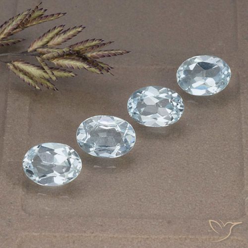 3.96ctw Naturel Bleu ciel Topaze, ovale, VVS-VS