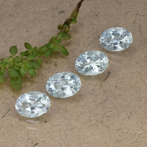 3.74ctw Naturel Bleu ciel Topaze, ovale, VVS-VS