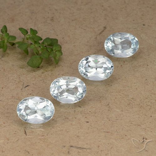 4.25ctw Naturel Bleu ciel Topaze, ovale, VVS-VS