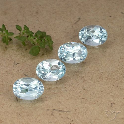 4.71ctw Naturel Bleu ciel Topaze, ovale, VVS-VS