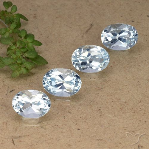 4.51ctw Naturel Bleu ciel Topaze, ovale, VVS-VS