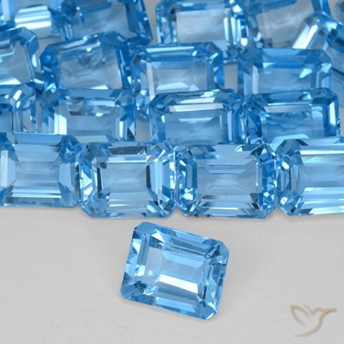 Topaze Bleu Suisse naturelle Octogone / coupe Émeraude, 3.01 ct, VVS-VS