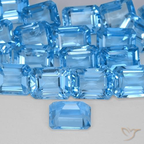 Topaze Bleu Suisse naturelle Octogone / coupe Émeraude, 3.01 ct, VVS-VS