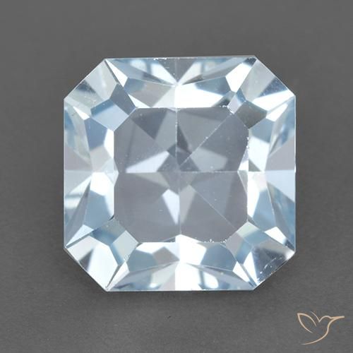 5.79ct Naturel Bleu ciel Topaze, Taille émeraude, VVS-VS