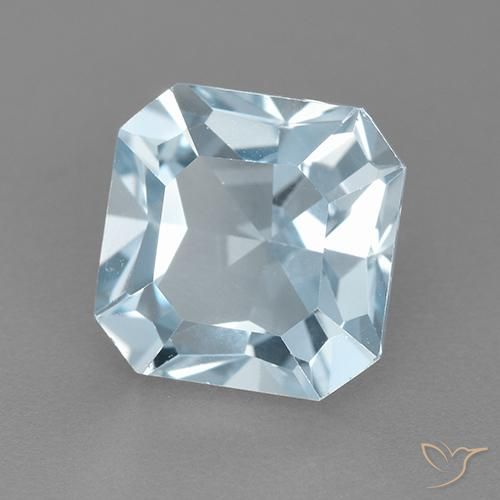 Topaze Bleu ciel naturelle Octogone / coupe Émeraude, 3.13 ct, VVS-VS