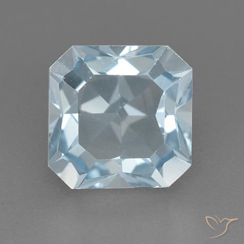 3.25ct Naturel Bleu ciel Topaze, Taille émeraude, VVS