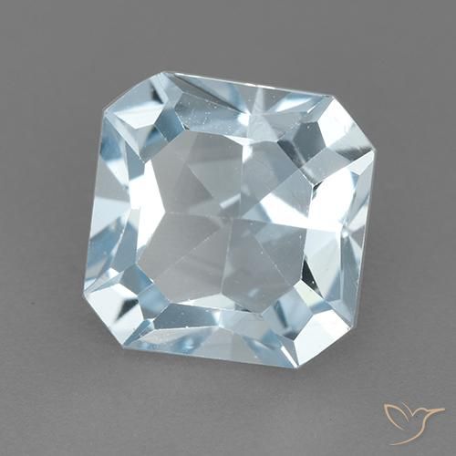 Topaze Bleu ciel naturelle Octogone / coupe Émeraude, 2.89 ct, VVS
