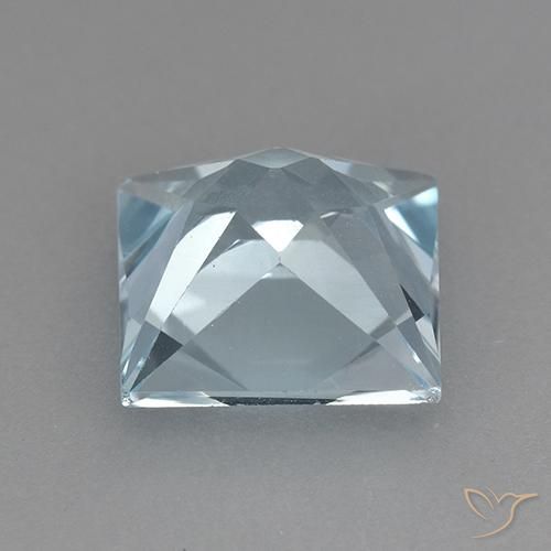 Topaze Bleu ciel naturelle Carré, 3.23 ct, VVS
