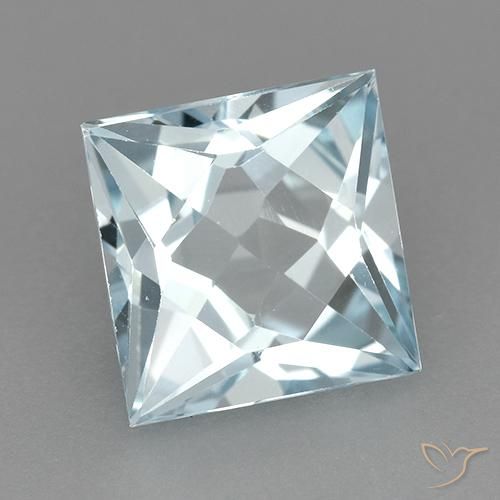 Topaze Bleu ciel naturelle Carré, 3.15 ct, VVS