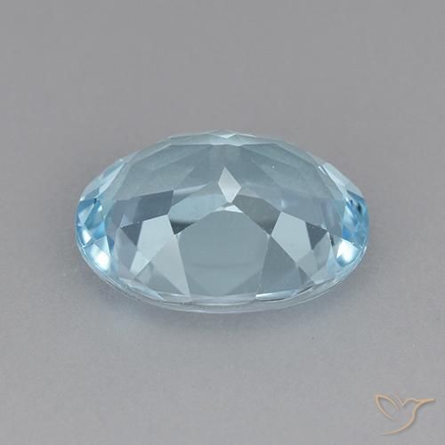 Topaze Bleu ciel naturelle Coupe ovale, 3.12 ct, VVS