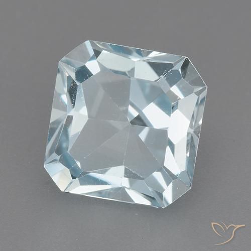 Topaze Bleu ciel naturelle Octogone / coupe Émeraude, 3.02 ct, VVS