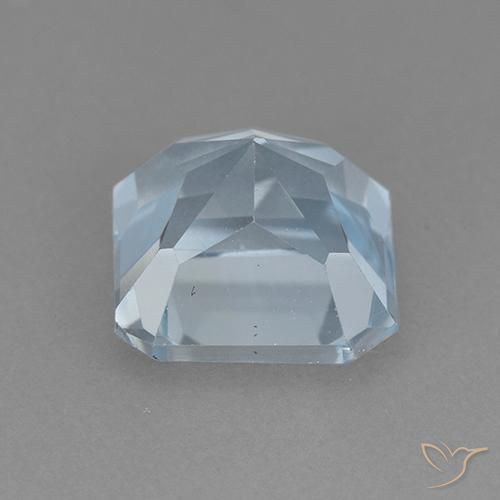 Topaze Bleu ciel naturelle Octogone / coupe Émeraude, 3.10 ct, VVS
