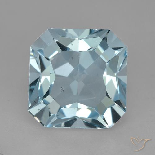 4.41ct Naturel Bleu ciel Topaze, Taille émeraude, VVS-VS