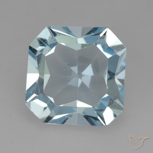 4.18ct Naturel Bleu ciel Topaze, Taille émeraude, VVS-VS