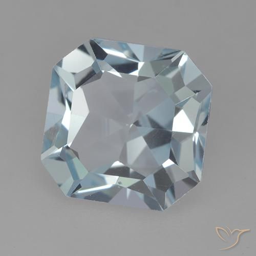 Topaze Bleu ciel naturelle Octogone / coupe Émeraude, 4.26 ct, VVS