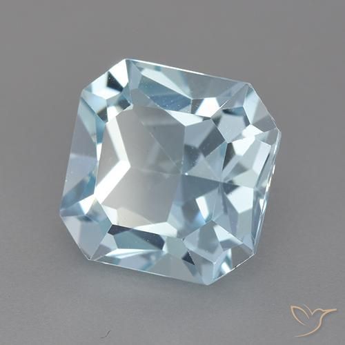 Topaze Bleu ciel naturelle Octogone / coupe Émeraude, 4.23 ct, VVS