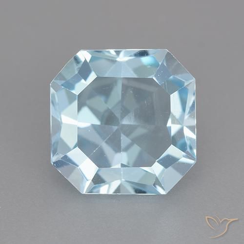 4.13ct Naturel Bleu ciel Topaze, Taille émeraude, VVS