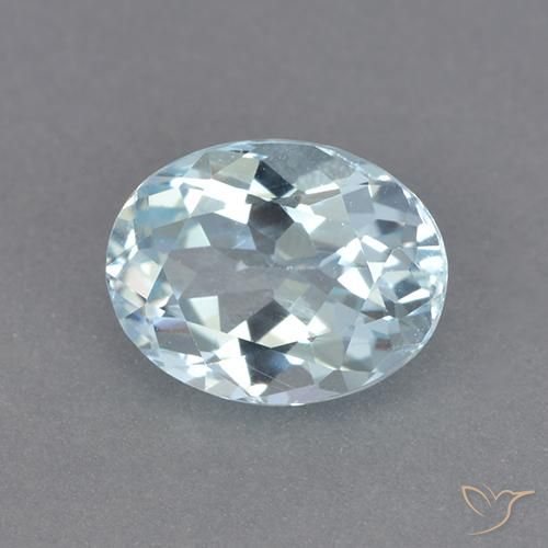 Topaze Bleu ciel naturelle ovale, 2.36 ct, VVS-VS