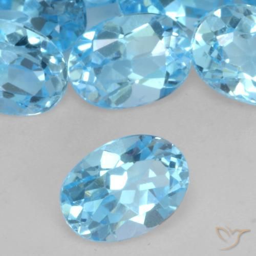 Topaze Bleu Suisse naturelle ovale, 0.99 ct, VVS-VS