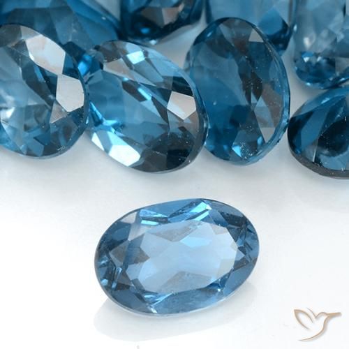 Topaze Bleu Londres naturelle ovale, 0.91 ct, VVS-VS
