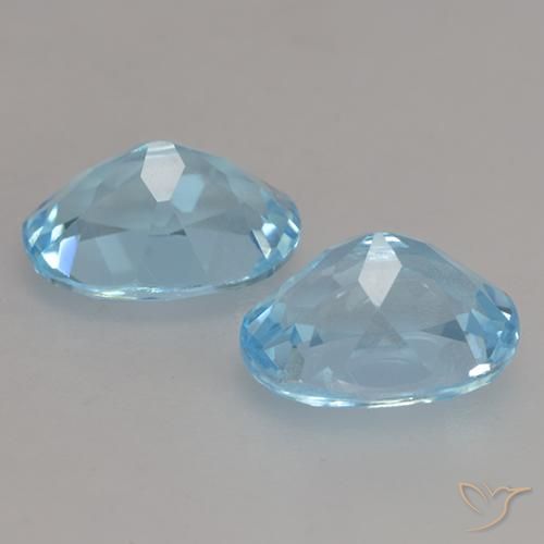Shop natural 2.30ct Bleu Suisse Topaze gems, ovale, from Brésil at GemSelect. In stock, global shipping!