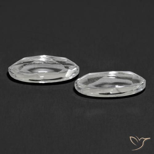 Shop natural 2.55ct Blanc clair Topaze gems, ovale, from Brésil at GemSelect. In stock, global shipping!