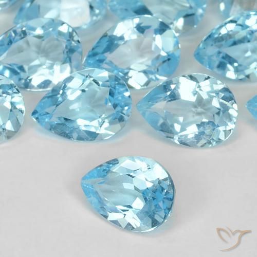 Topaze Bleu ciel naturelle En forme de poire, 0.82 ct, VS