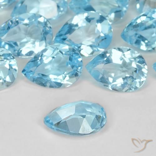Topaze Bleu ciel naturelle En forme de poire, 0.82 ct, VS