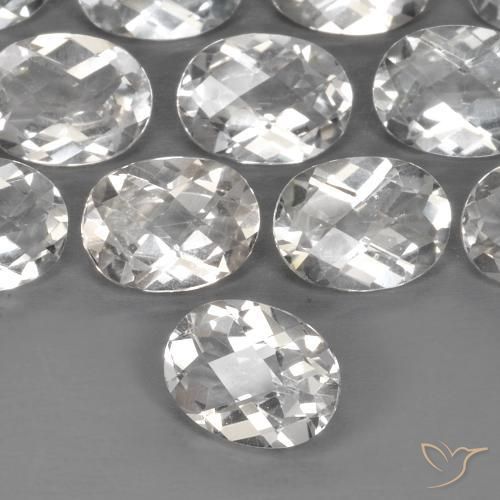 Topaze Blanc chaud naturelle ovale, 1.45 ct, VVS-VS