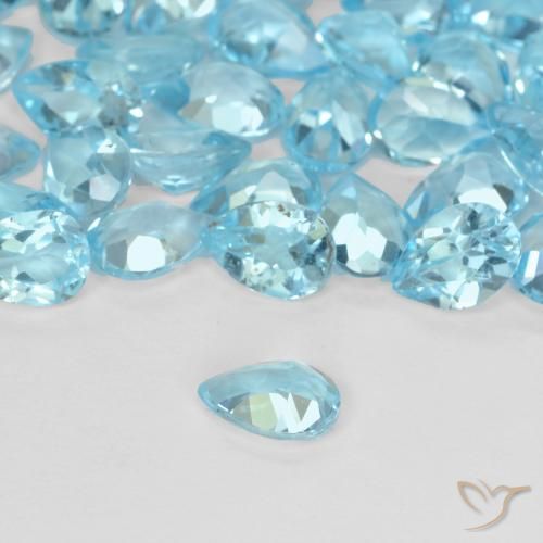 Topaze Bleu Suisse naturelle En forme de poire, 0.55 ct, VVS-VS