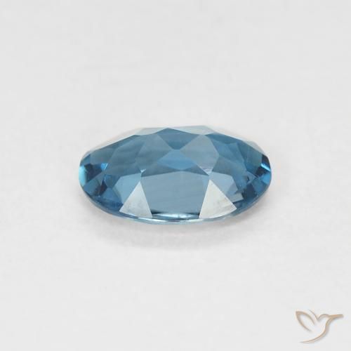 Topaze Bleu Londres naturelle ovale, 0.70 ct, VVS