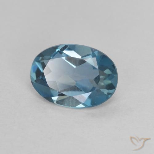 Topaze Bleu Londres naturelle ovale, 0.75 ct, VVS-VS