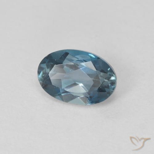 Topaze Bleu Londres naturelle ovale, 0.64 ct, VVS