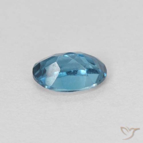 Topaze Bleu Londres naturelle ovale, 0.64 ct, VVS