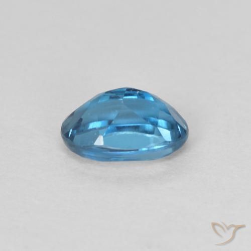 Topaze Bleu Londres naturelle ovale, 0.68 ct, VVS