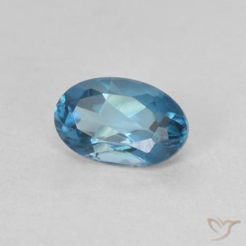Topaze Bleu Londres naturelle ovale, 0.60 ct, VVS-VS