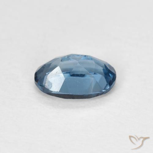 Topaze Bleu Londres naturelle ovale, 0.62 ct, VS