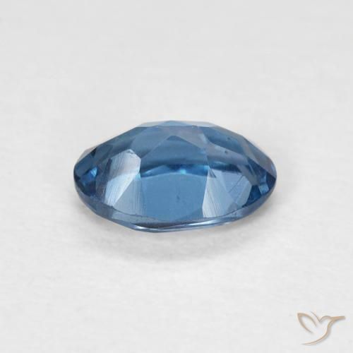 Topaze Bleu Londres naturelle ovale, 0.62 ct, VVS-VS